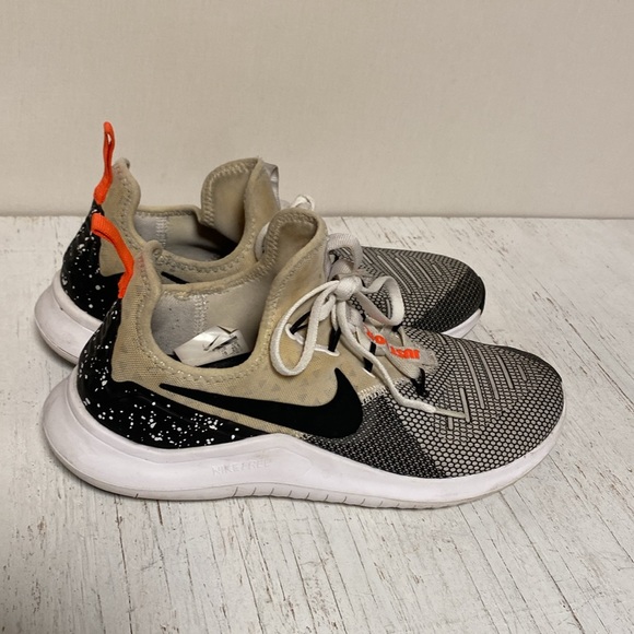 Nike Free TR 8 Women’s  Gym/Cross Training Sneakers - Picture 4 of 10